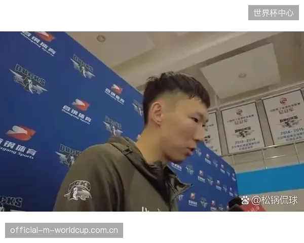 周琦的篮板统治力引发多队关注，其休赛期去向将影响联盟格局。
